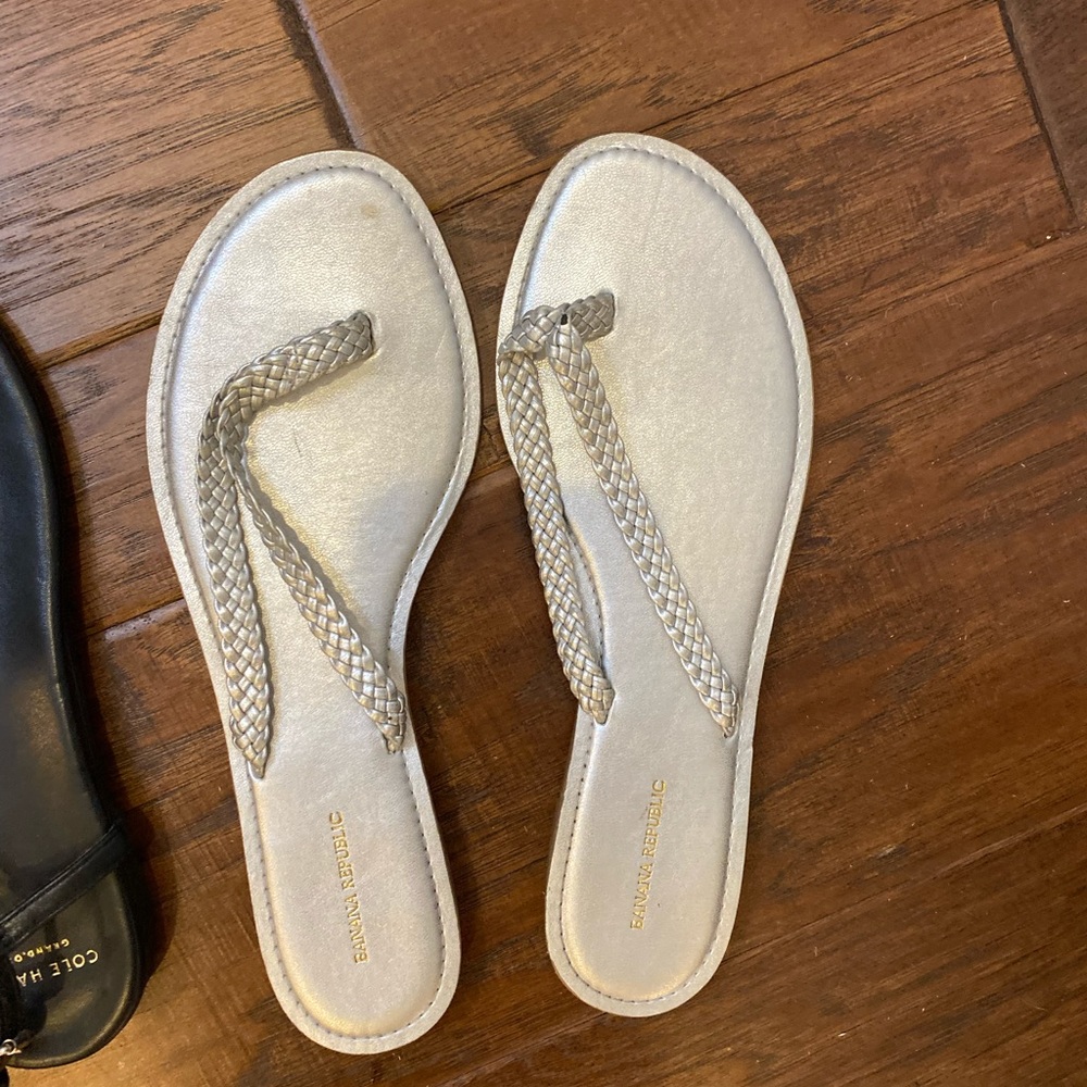 Banana republic silver sandal size 9